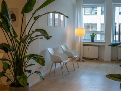 Wartebereich der Praxis Psychotherapie RÜ mit Pflanzen